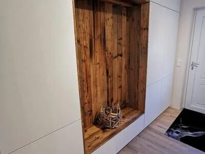 Garderobe Bild 5